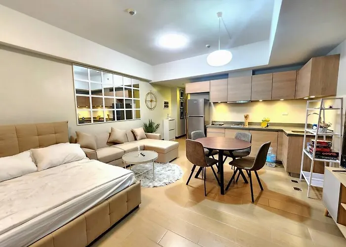 Apartment Refined & Homey Luxury *